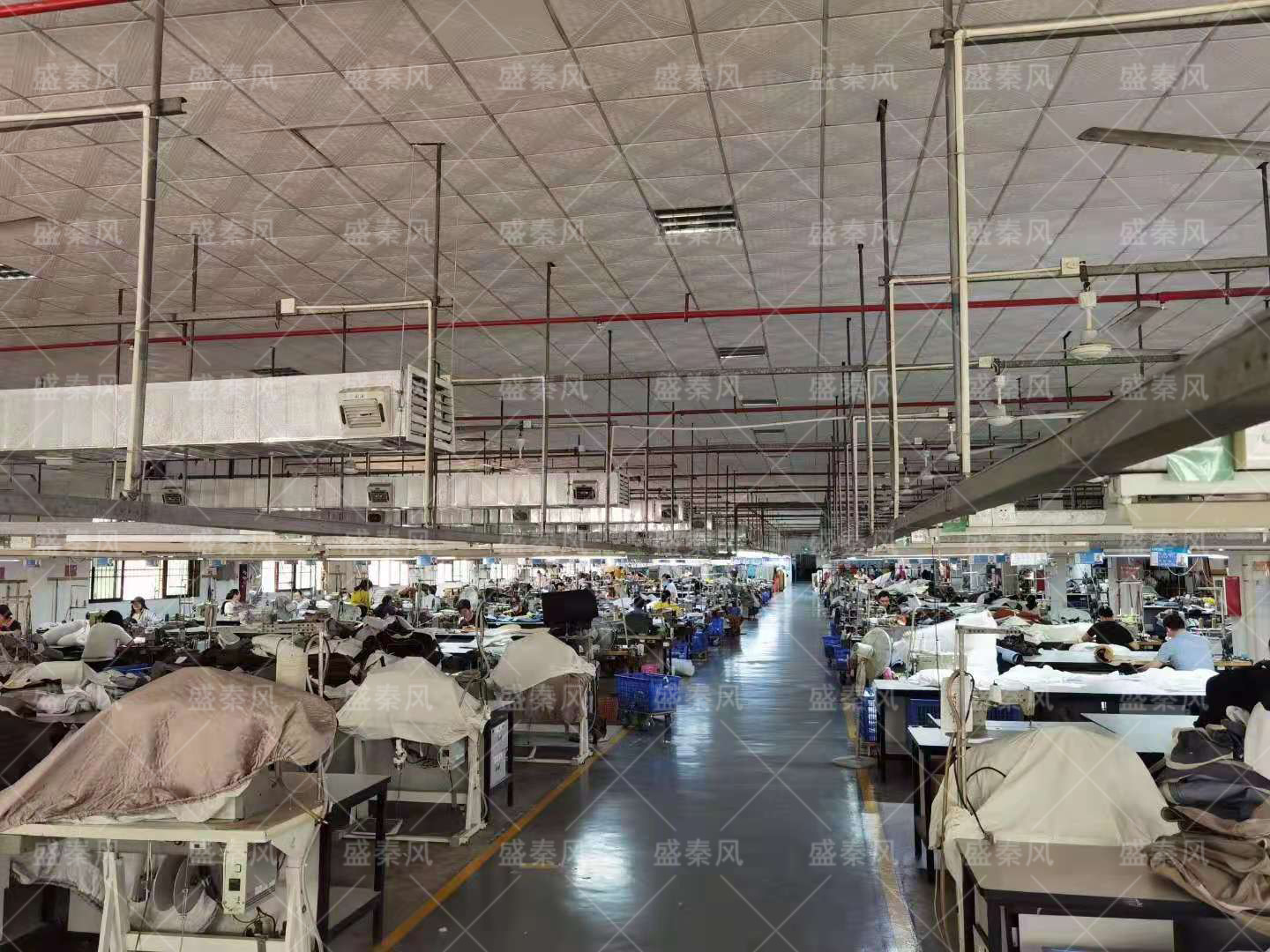 湖北漢川某服裝廠車間降溫通風(fēng)采用環(huán)?？照{(diào)工程