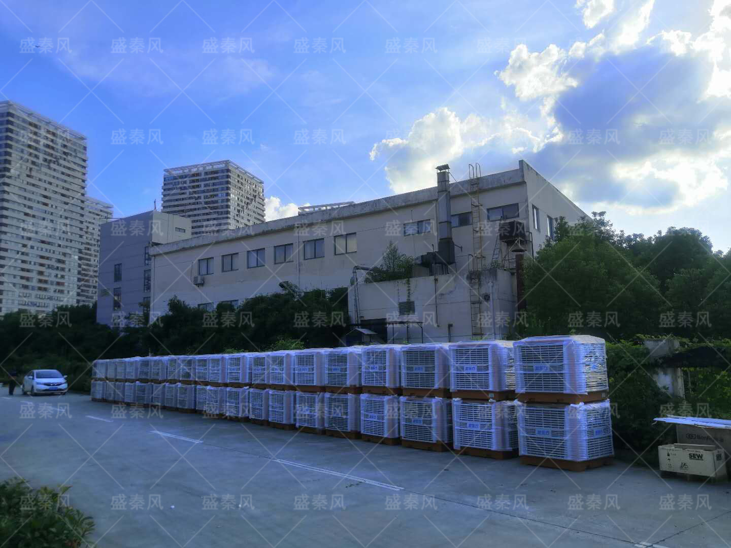 越來越多的工廠為何選擇潤東方環(huán)保空調(diào)？原來車間降溫它有這些優(yōu)勢