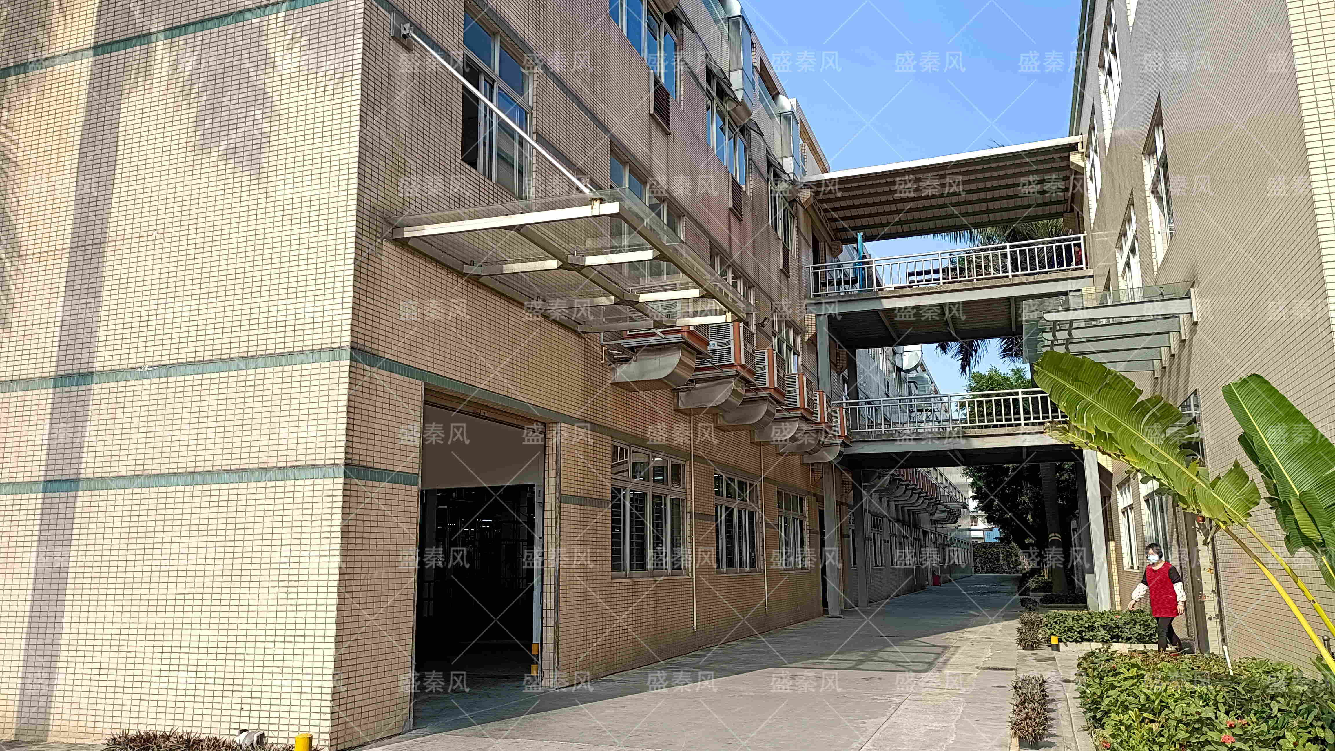 食品廠高溫生產車間如何通風降溫？這種降溫設備一定要用